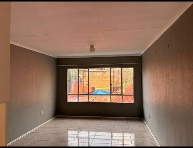 2 BEDROOM PROPERTY TO RENT IN ALBERTON NORTH